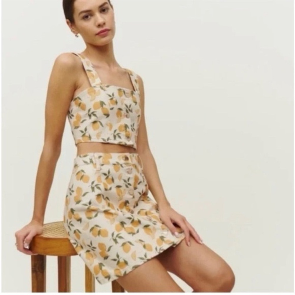 Reformation - Chrissy Demin Crop Too - Lemoncello - size 2